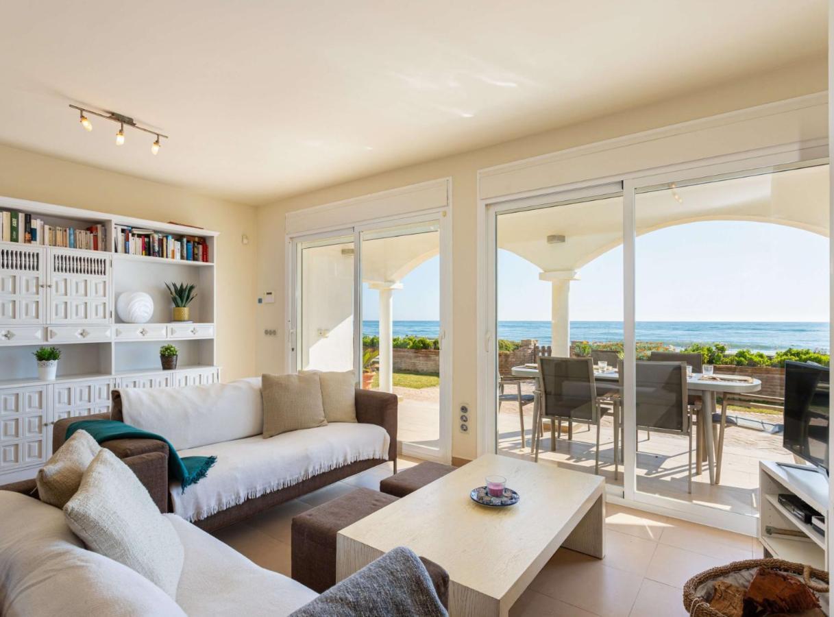 Charming Villa On The Seafront Marbella Exteriér fotografie