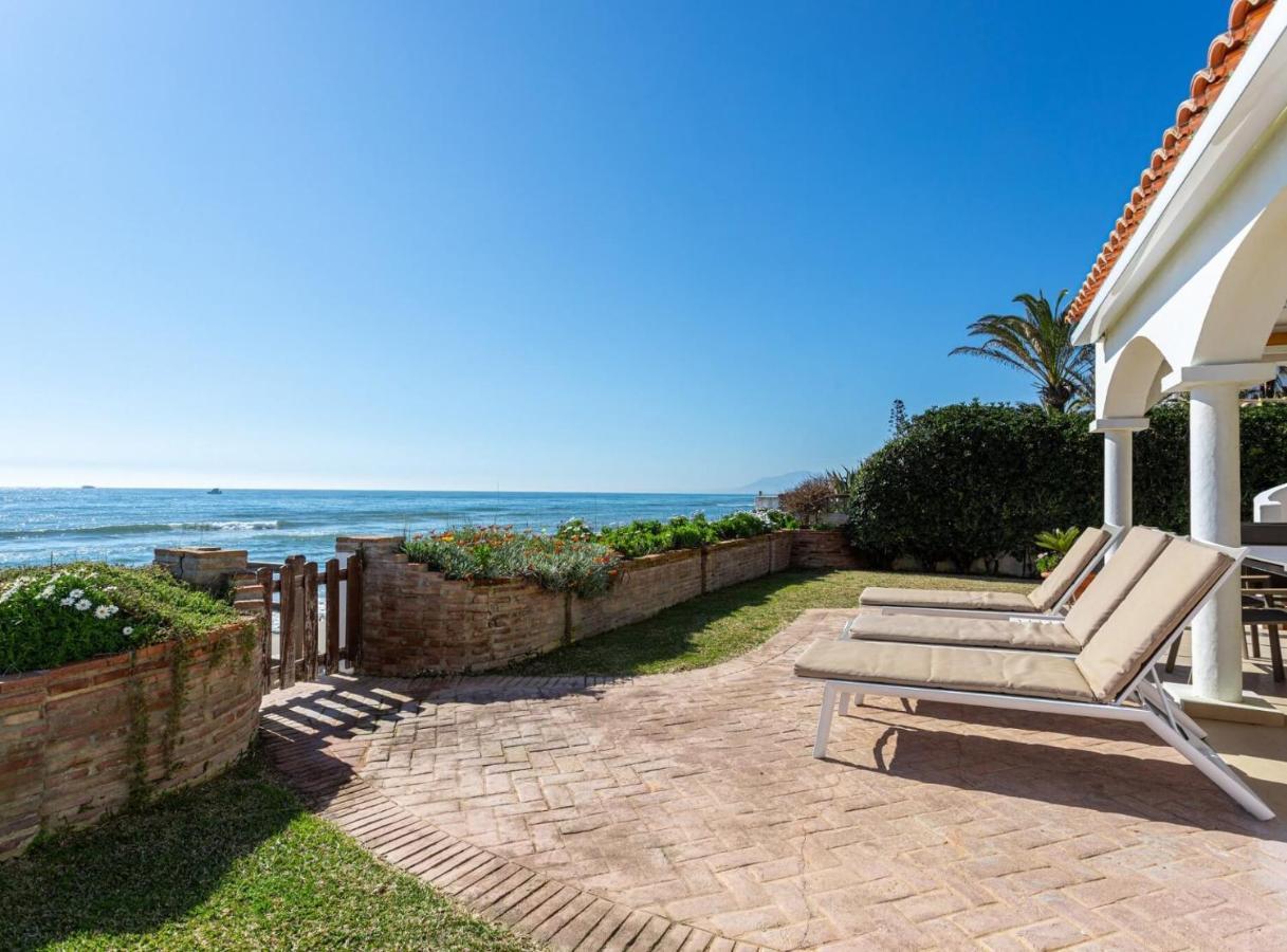 Charming Villa On The Seafront Marbella Exteriér fotografie