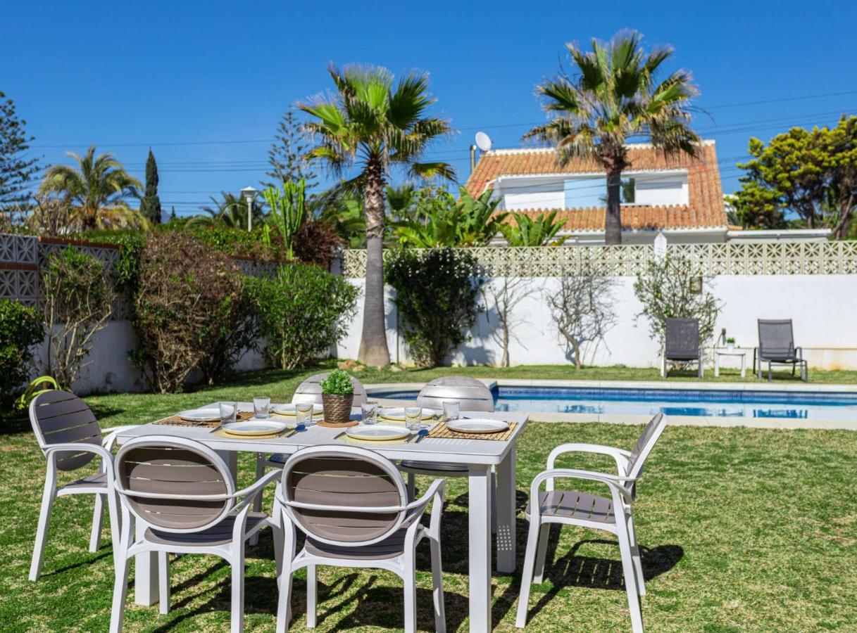 Charming Villa On The Seafront Marbella Exteriér fotografie